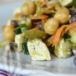 Insalata di tofu e legumi al profumo di basilico